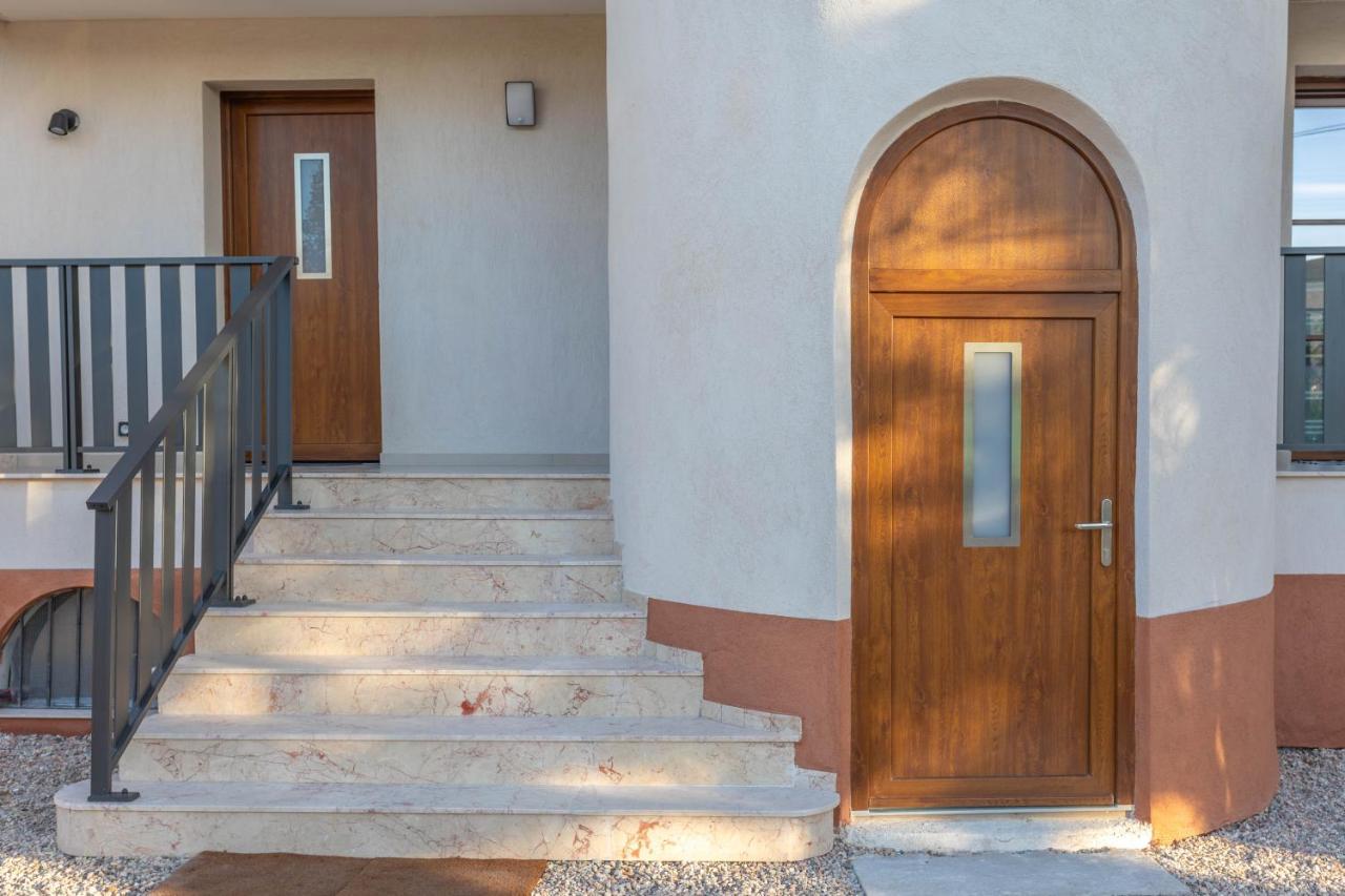 Bel Appart 3 - 5Min Du Port Frejus Apartment *